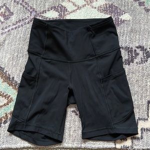 Lulu Lemon 6” Biker Short XS